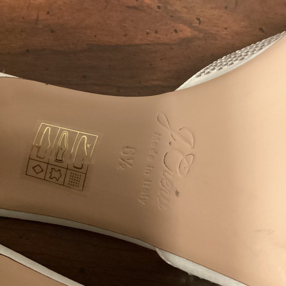 J.CREW LEATHER SLIP ON SANDALS WITH KITTY HEELS WITH SILVER RHINESTONE SZ 6.5 - Picture 10 of 11